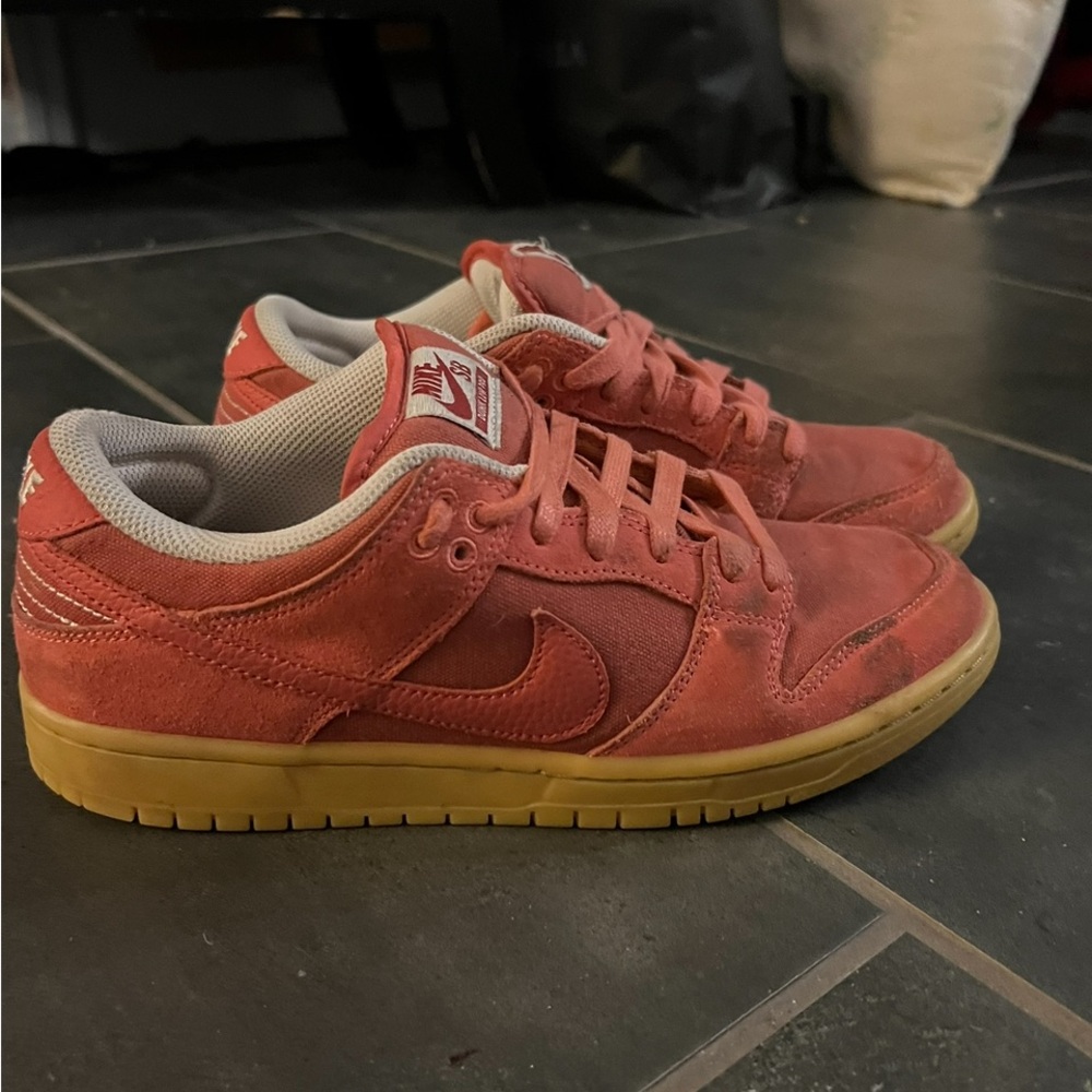 Cool Nike sb dunks cool summer shoe good conditionin